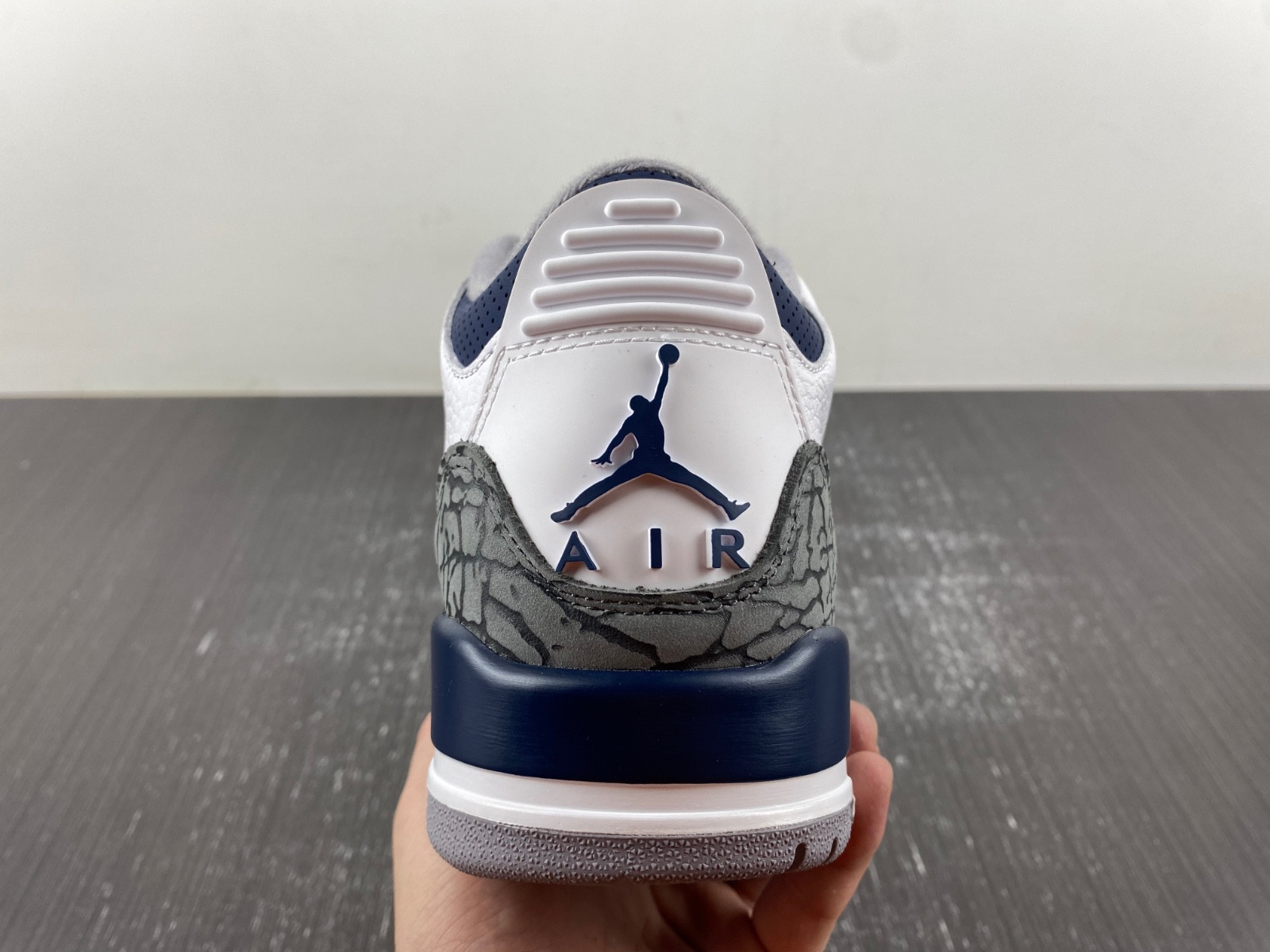 Air Jordan 3 "Midnight Navy" CT8532-140
