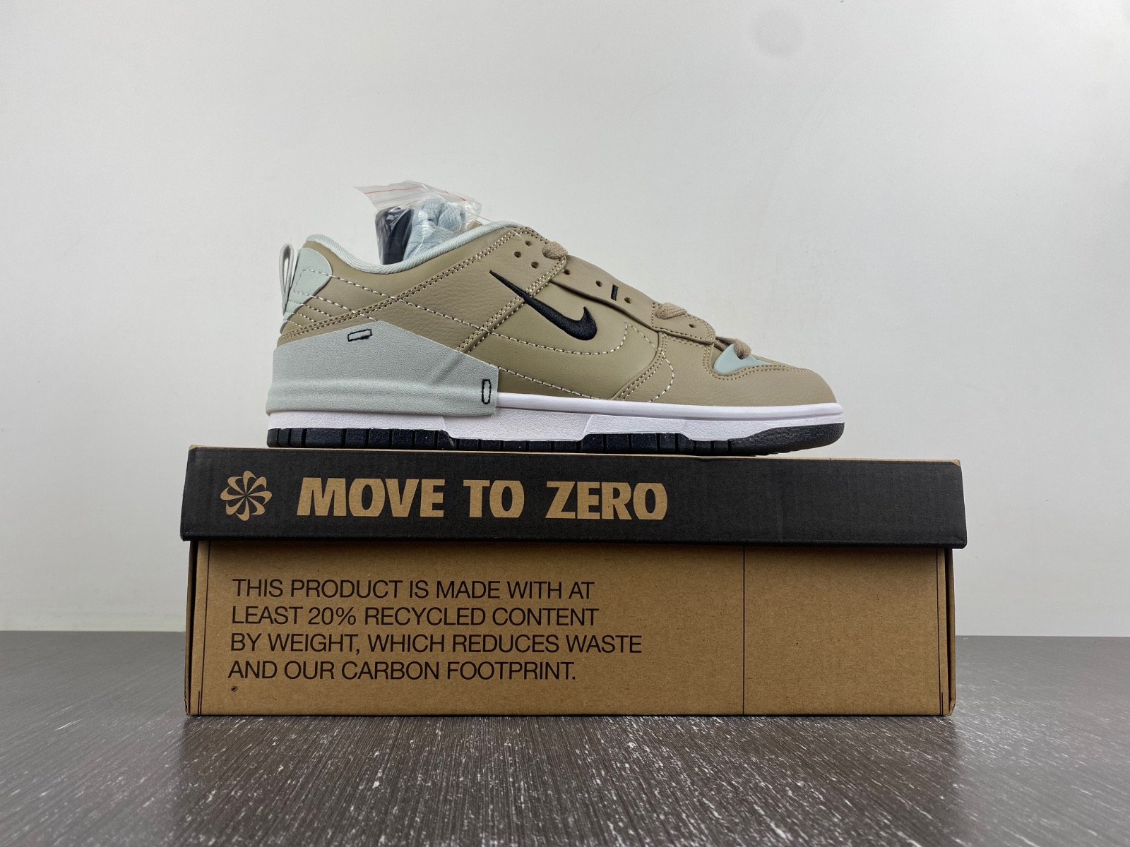 Nike WMNS Dunk Low Disrupt 2 Tan DV4024-200