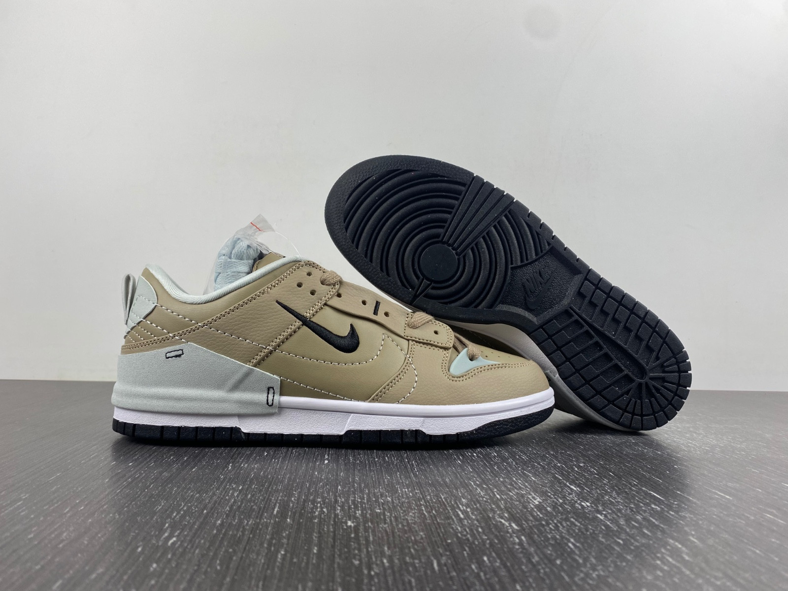 Nike WMNS Dunk Low Disrupt 2 Tan DV4024-200