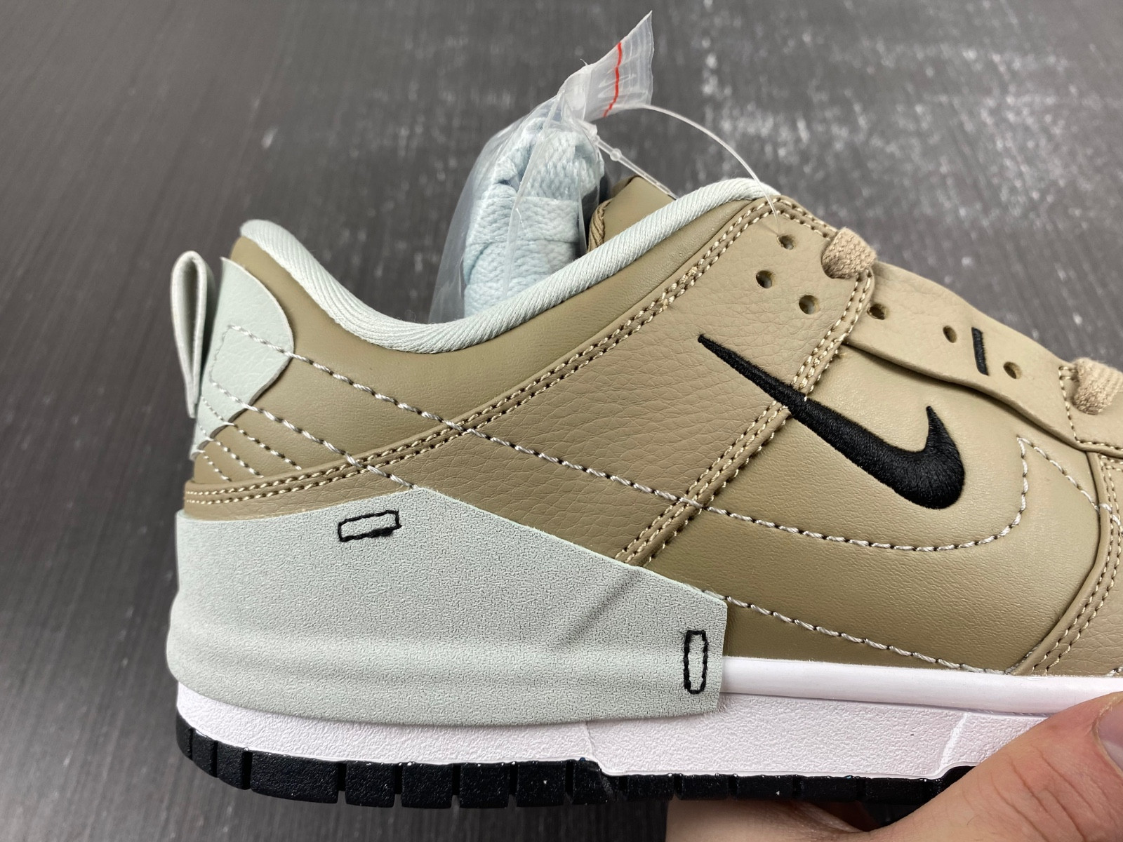 Nike WMNS Dunk Low Disrupt 2 Tan DV4024-200