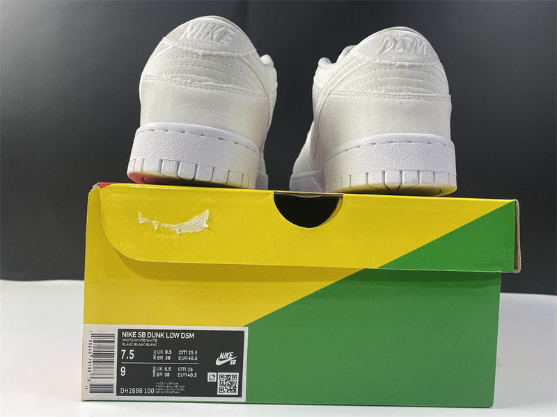 DOVER STREET MARKET (DSM) X NIKE DUNK LOW DH2686-100