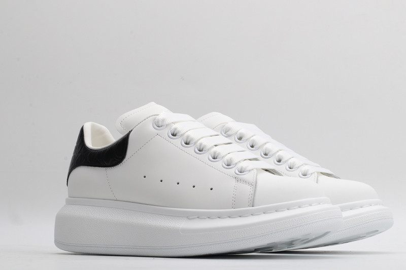 ALEXANDER MCQUEEN SNEAKER