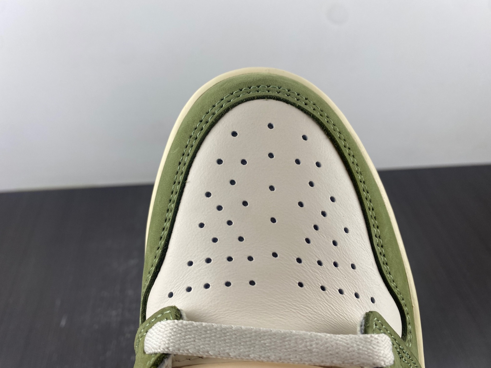 Air Jordan 1 High OG Celadon FB9934-300