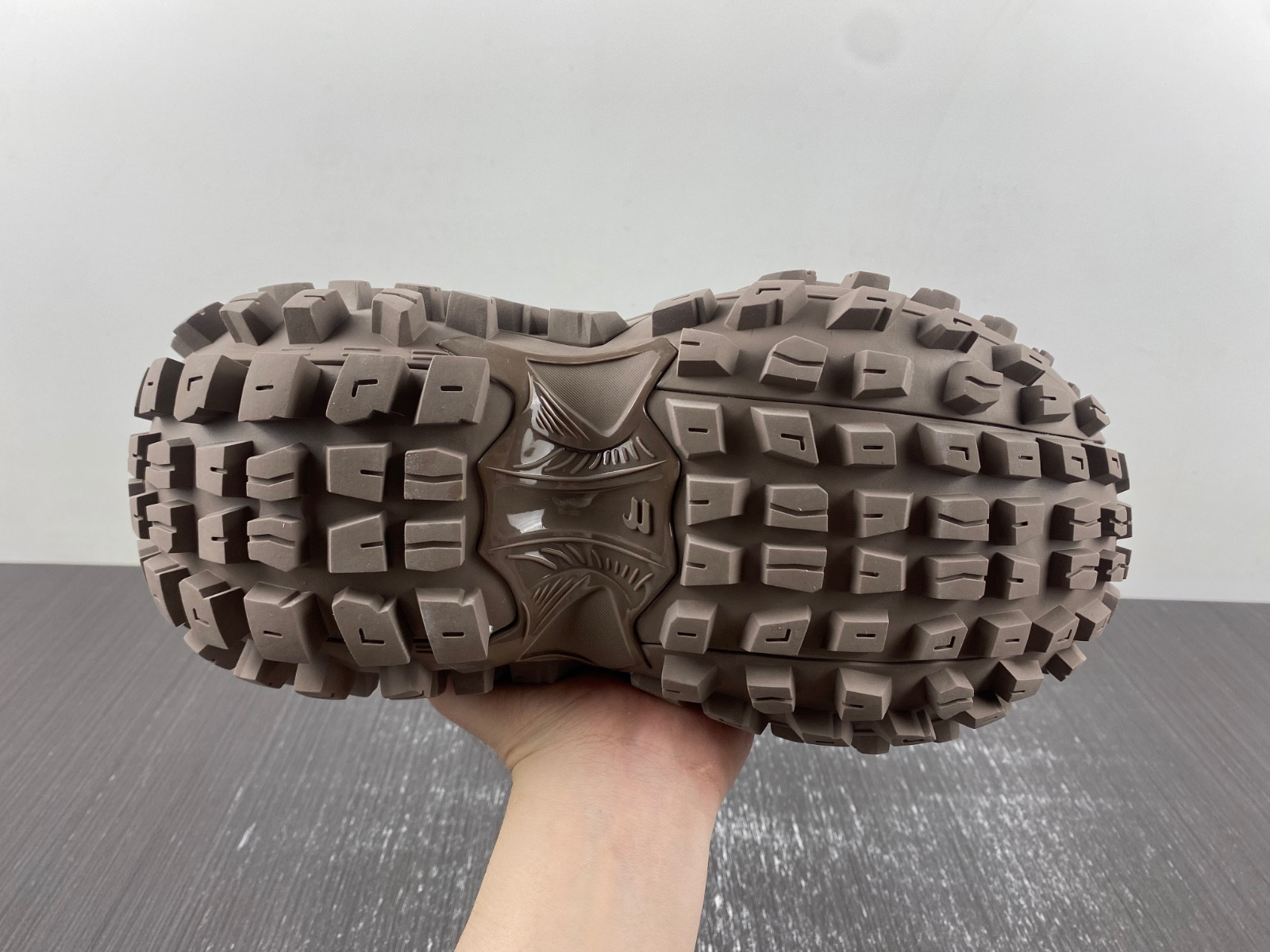 Ba*len*cia*ga bouncer chunky-sole sneakers