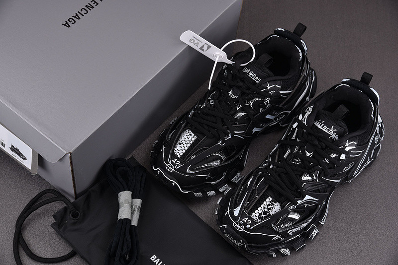 Ba*len*cia*ga track 542023 w3sr2 2315