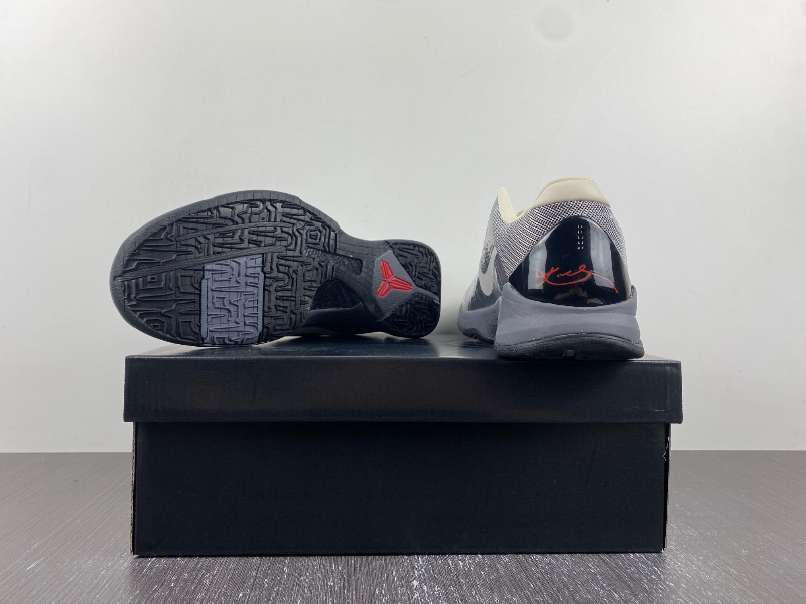 Nike Kobe 5 Aston Martin Pack Men