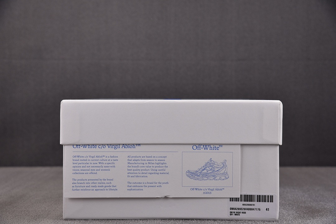 Off-White c/o Virgil Abloh