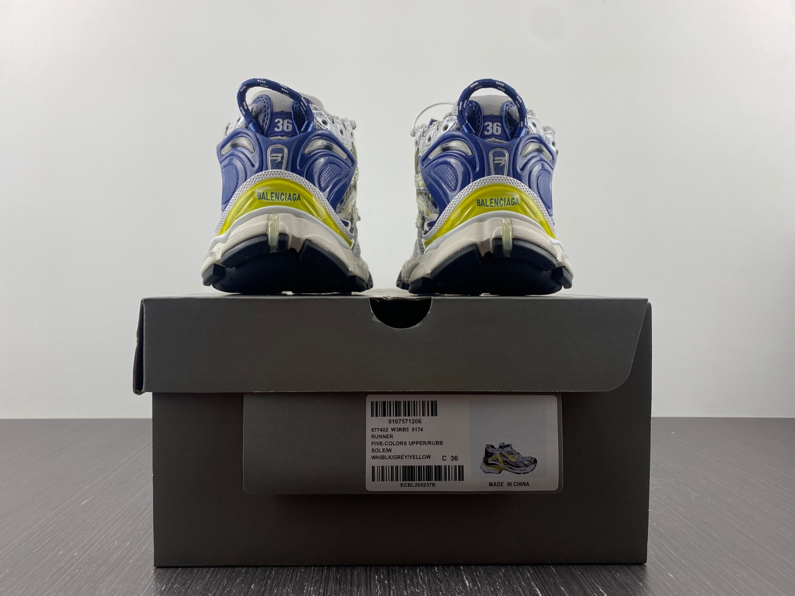 Ba*len*cia*ga runner 677402 w3rb5 9174