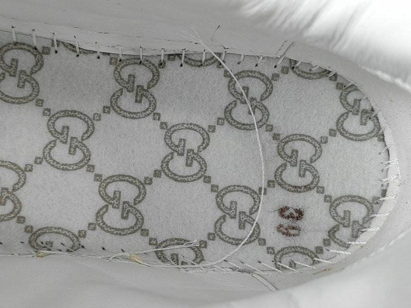 G*u*i re-web sneakers