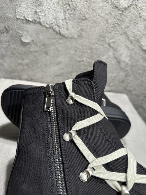 RICK 0WENS SNEAKERS