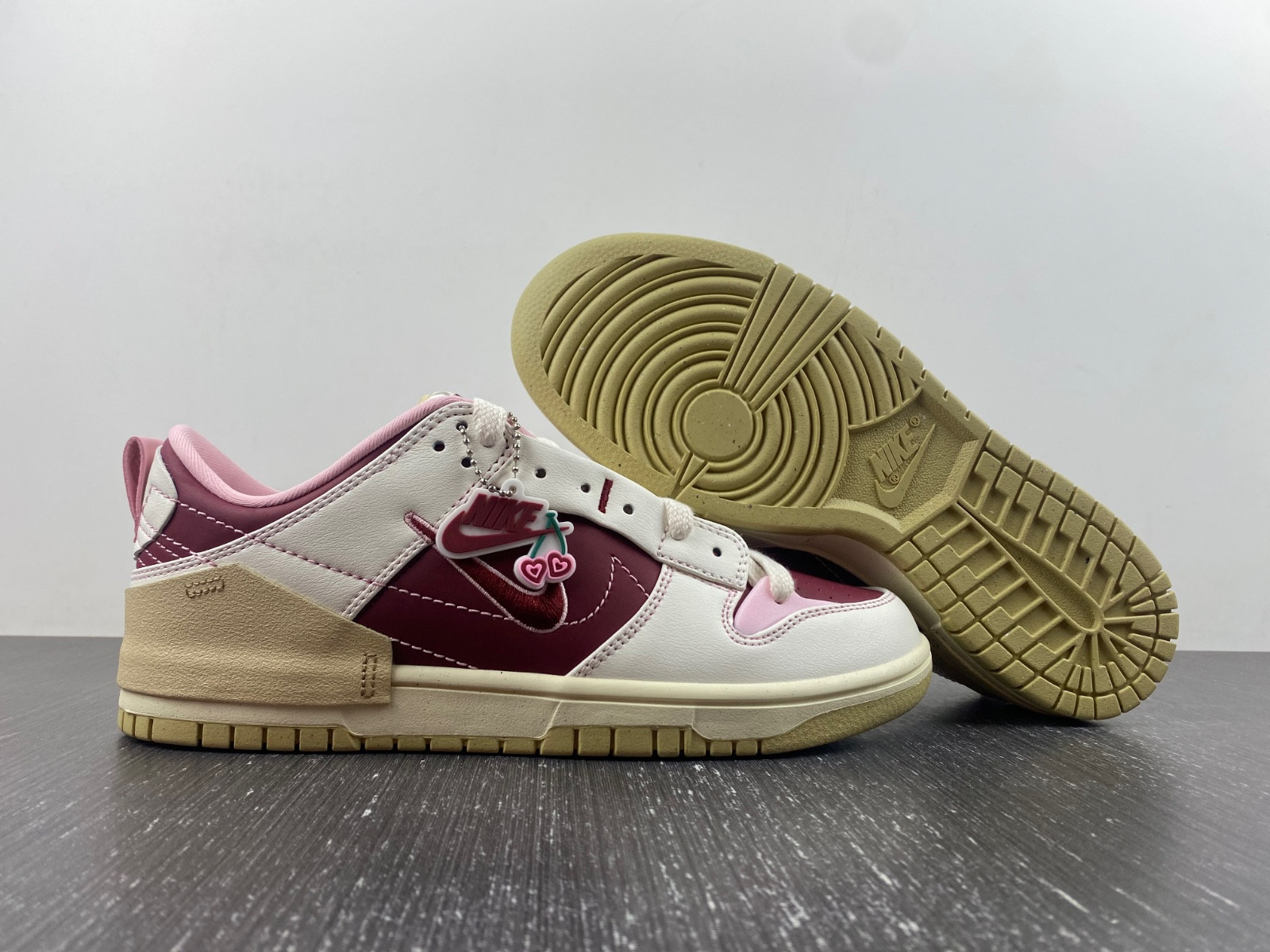 Nike Dunk Low Disrupt 2 "Valentine