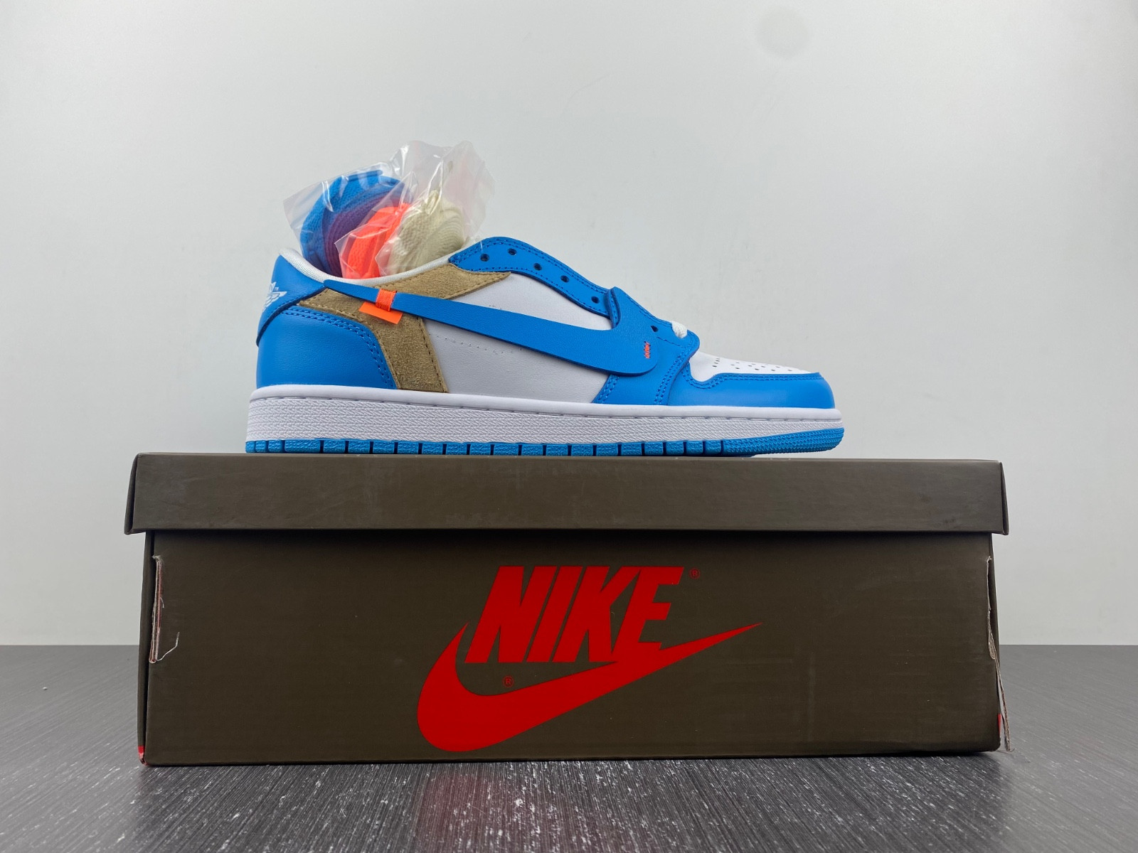 Air Jordan 1 Low OW Sneaker CZ0790-148