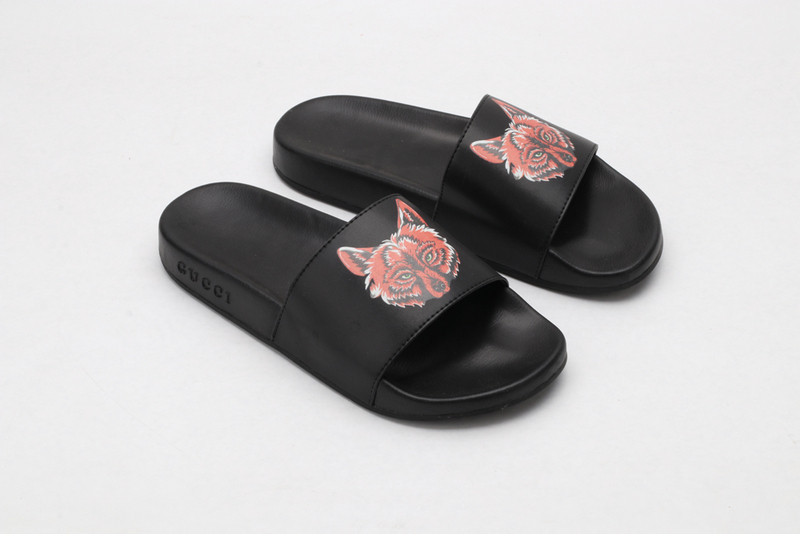 GUC LEATHER SLIDE