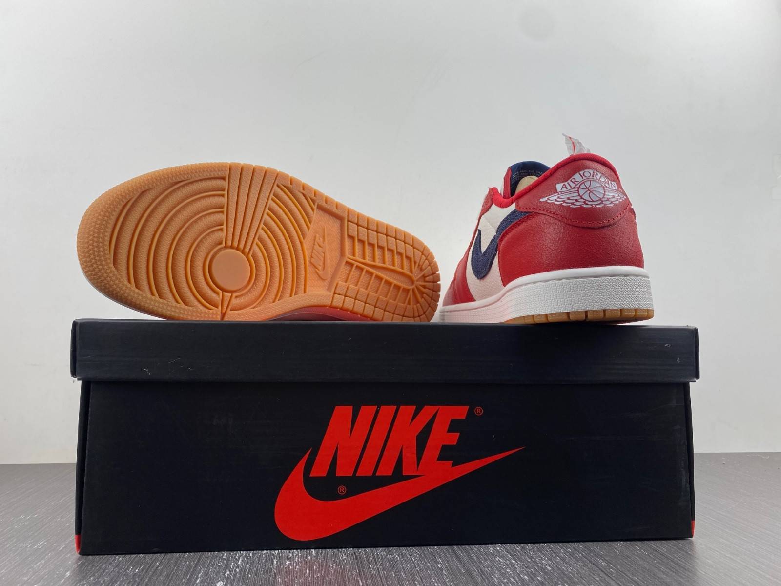 Air Jordan 1 Low DZ0790-100