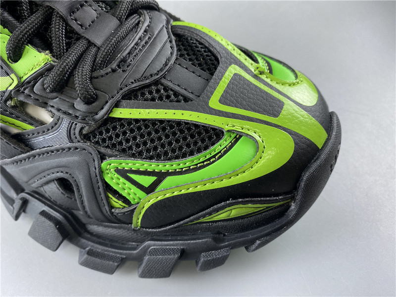 Ba*len*cia*ga tess s. gomma trek low top sneakers (black and green) 570391 w2gn1 1012