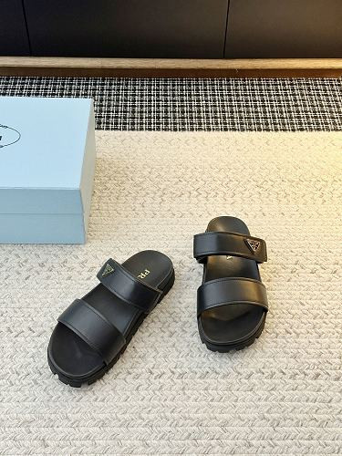 P*DA Slippers(SHINY BLACK)