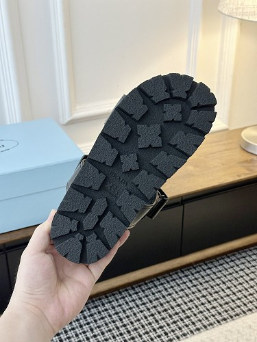 P*DA Slippers(SHINY BLACK)