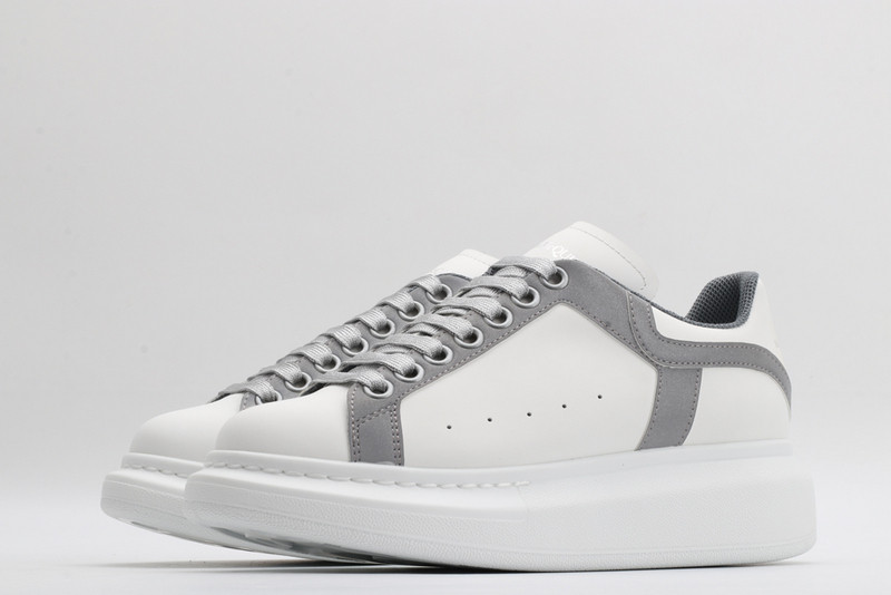 ALEXANDER MCQUEEN SNEAKER