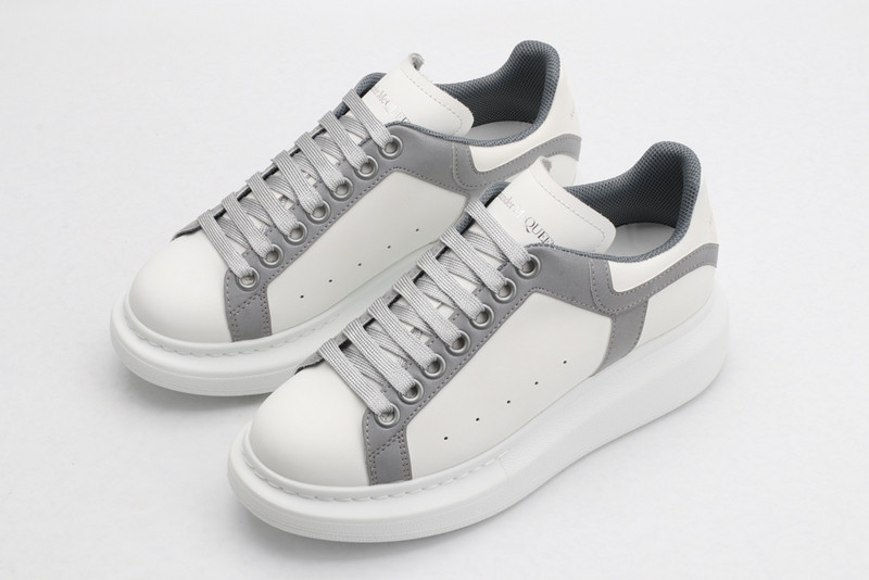 ALEXANDER MCQUEEN SNEAKER