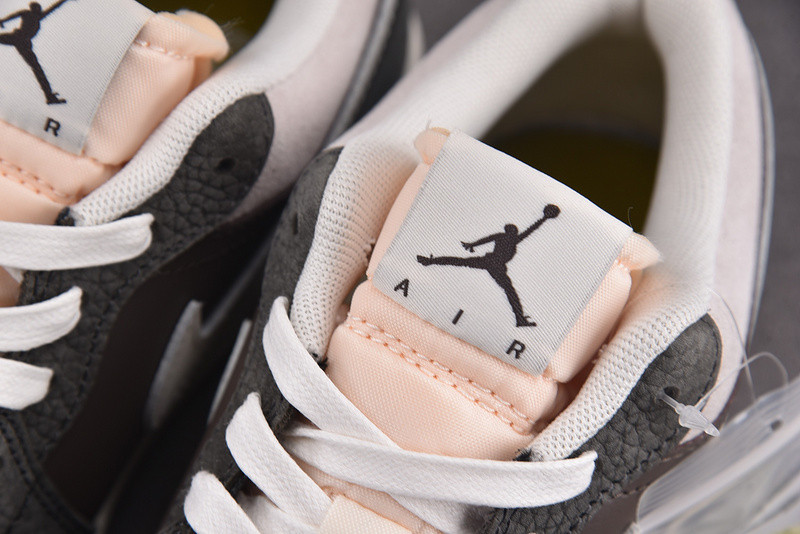 Air Jordan 1 Low SNKRS Day Korea FD0399-004