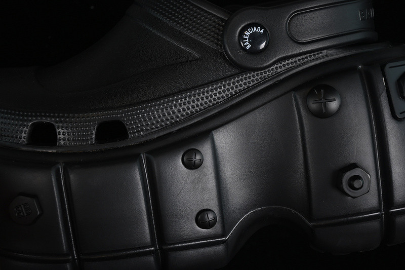 Ba*len*cia*ga slides