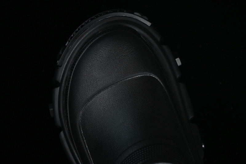 Ba*len*cia*ga slides