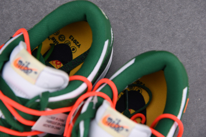 OWF x Nike Dunk Low CT0856-100