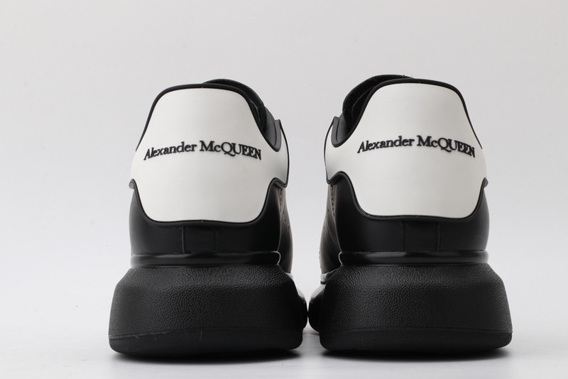 ALEXANDER MCQUEEN SNEAKER