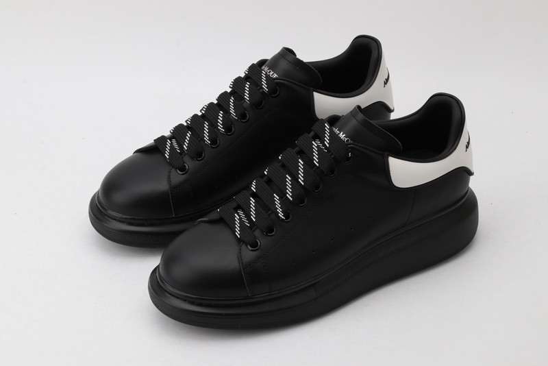 ALEXANDER MCQUEEN SNEAKER