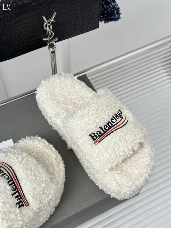 BALENCIAGA SLIDES