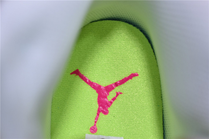 Air Jordan 1 Mid GS “Edge Glow” CV4611-100