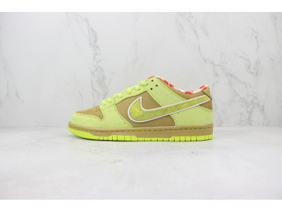 Tagzfootwear X Dunk SB Low BV1310-566