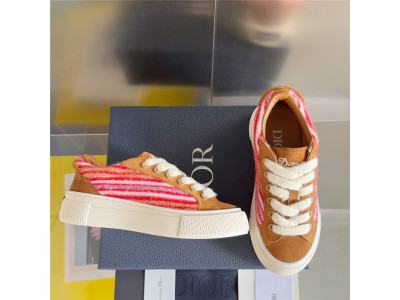 DR B33 SNEAKER